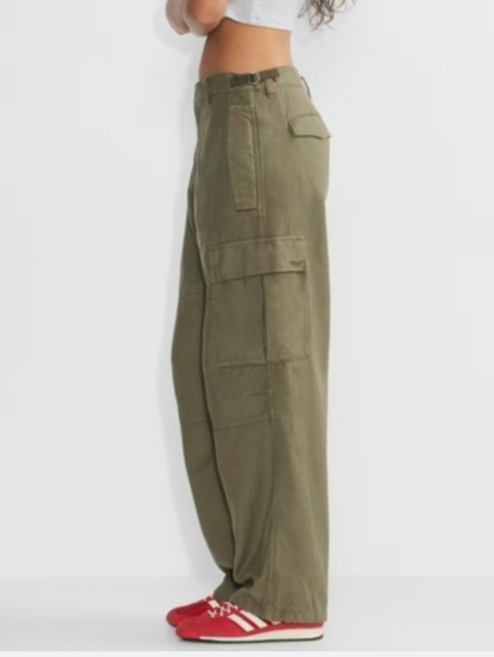 Aritzia TNA Cargo Supply Pants Green Utility Military Low Rise Baggy Sz 6 Comfy